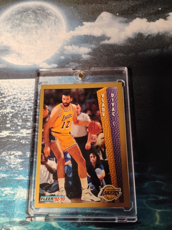 1992-93 Fleer - Vlade Divac #107 - Image 1 of 2