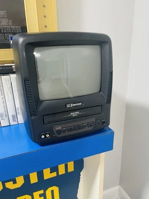 Rare 100% Working Emerson EWC0903 9" CRT TV/VCR Combo AC/DC - Image 1 of 4