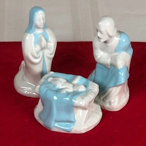Presepe vintage fatto a mano ceramica porcellana 1980 Maria Giuseppe Gesù - Foto 1 di 7