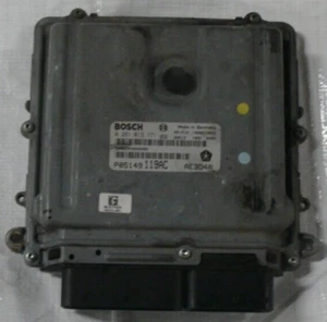 Centralina motore Chrysler 300C 3.0 CRD 218 CV 160 KW P05149119AC - Foto 1 di 2