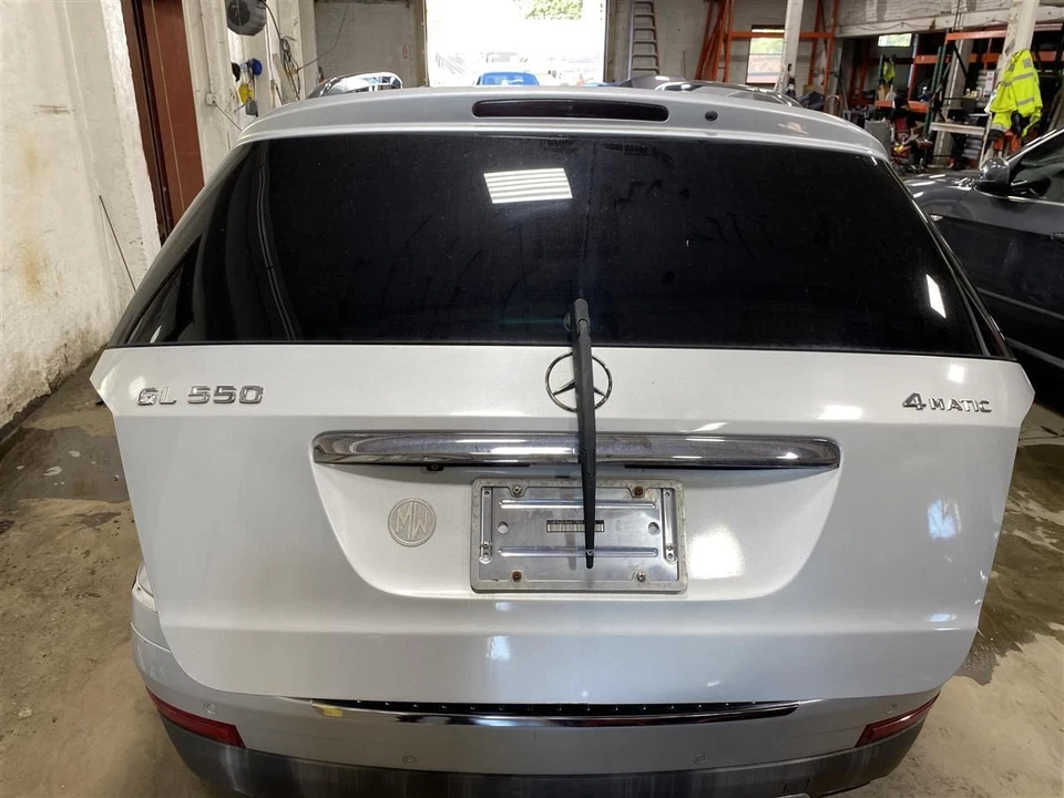 TRUNK LID Mercedes-Benz Gl320 Gl350 Gl450 Gl550 07 08 09 10 Silver 1418739 - Image 1 of 4