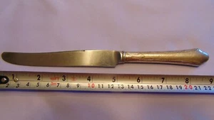COLTELLO DA TAVOLA VINTAGE GORHAM ARGENTO APPANNATO "LADY CAROLINE" 1930 MOLTO BELLO!! - Foto 1 di 2