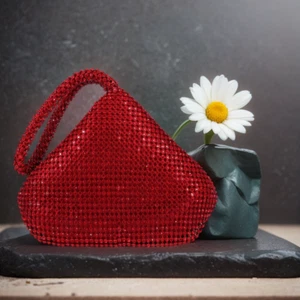 Para mujer Bolsos de Noche con Estrás Brillo Brillante Triángulo Cartera Fiesta Baile de graduación - Imagen 1 de 10