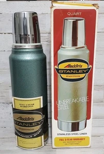 Bottiglia sottovuoto vintage STANLEY Aladdin’s Thermos in scatola originale verde USA 1976 - Foto 1 di 14
