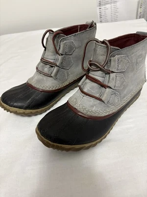 Botas Sorel Out N About para mujer talla 6 gris cuero suela de goma impermeable Foto 1 de 4