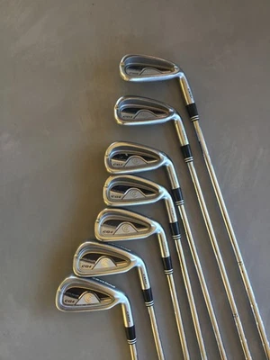 Cleveland CG4 Iron Set 3-9 Stiff Flex Steel  Shafts Man RH - Image 1 of 4