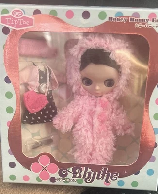 Blythe Tomy Takara Petite HONEY BUNNY ENCORE NRFB US Seller - Image 1 of 4