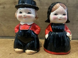 Vintage Keramik Amish Mann Frau Salz Pfeffer Shaker rot schwarz JAPAN - Bild 1 von 6