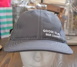 Cappello snapback Goose Island Beer Company grigio ottime condizioni made in U.S.A. - Foto 1 di 1
