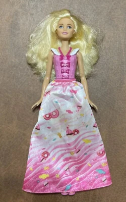 Кукла Barbie 2016 Mattel Dreamtopia Sweetville Kingdom Princess #FDJ19 - Изображение 1 из 4