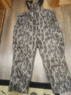 Baberos de caza aislados Mossyoak 4xl ¡Nuevos! Foto 1 de 4