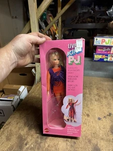 Acción en vivo vintage 1970 P.J. Barbie Mattel Nº 1156 Figura Muñeca Juguete Con Caja EE. UU. - Imagen 1 de 13