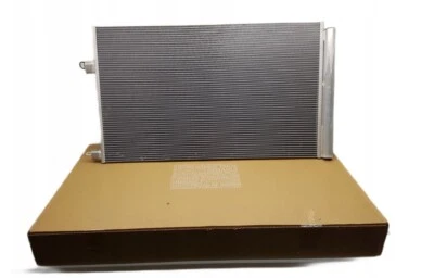 CONDENSATORE CLIMATIZZATORE RADIATORE TRAFIC 2.0 DCI 921001261R NUOVO ORIGINALE - Immagine 1 di 4