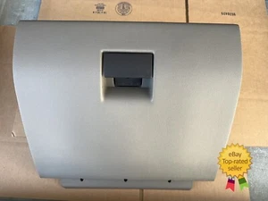 2004-2012 Chevy Colorado GMC Canyon Glove Box Latch Handle OEM - Picture 1 of 6
