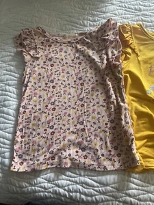 BTween Girls Short Sleeve Tops 2 Pack Size 7 - Picture 1 of 4