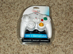 NEW SEALED Rocketfish Gaming Nintendo Wii GameCube Wireless Controller RF-GGC001