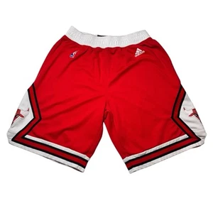 Adidas NBA Chicago Bulls Red Basketball Shorts Men’s Size M Vintage Style - Picture 1 of 11