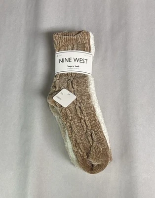 Nuevos calcetines Nine West para mujer 4 pares suaves acogedores de felpa difusos calcetines informales para salón Foto 1 de 4