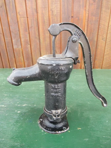 VINTAGE Cast Iron Hand WATER PUMP Measure 16" High Signed 1941 No 2 Cover