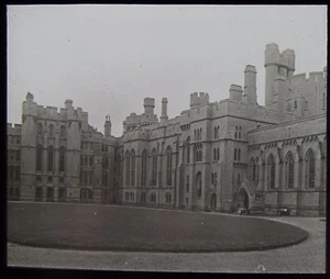 Linterna Mágica de Vidrio Diapositiva ARUNDEL CASTILLO Y PATIO C1900 FOTO WEST SUSSEX - Imagen 1 de 2