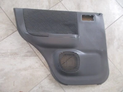 Panel de puerta trasera para conductor Isuzu Rodeo SUV LH 00 01 02 03 usado OEM gris Foto 1 de 3
