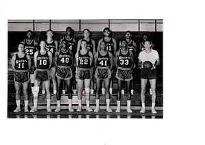 VINTAGE ORIGINAL 1967 WASHINGTON BULLETS 5.5X9 TEAM PHOTO FERRY LAUGHERY - Picture 1 of 2