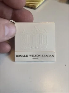 Vintage RONALD WILSON REAGAN President of the United States Seal Full Matchbook - Picture 1 of 8