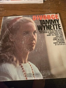 TAMMY WYNETTE LP : Divorce -EPIC LP Record Excellent Vinyl Good Cover - Picture 1 of 1