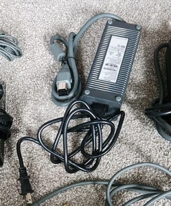 One Genuine Microsoft Xbox 360 AC Adapter Power Supply DPSN-186CB A - Picture 1 of 4