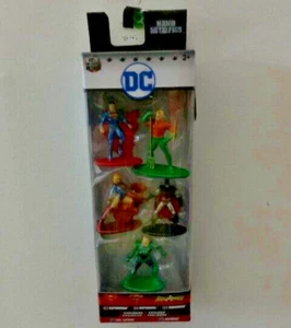 Jada Toys 2017 Nano Metalfigs DC 5-Pack Superman Batman Supergirl Aquaman Luthor - Picture 1 of 1