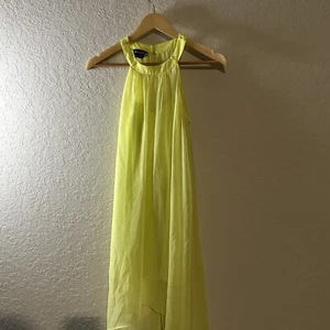 Bebe Chiffon Maxi Dress Neon Yellow Halter Neck Lightweight Preowned - Picture 1 of 10