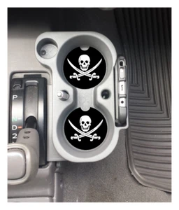 JUEGO DE 2 MONTAÑAS RUSAS PIRATAS CALAVERA CRUZ ESPADAS GOMA PERSONALIZADAS COCHE  - Imagen 1 de 1
