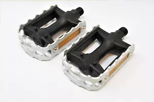 UNION SP-940A 9/16" ARGENTO LEGA CORPO GABBIA RESINA PEDALI CITY BIKE URBANA - Foto 1 di 1