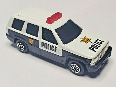 Yatming #827 - Jeep Grand Cherokee Police Diecast - Image 1 of 3