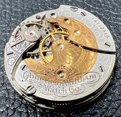 1906 Waltham Two Tone 0s 7j Seaside Pocket Watch Movement Parts or Repair - Image 1 of 4