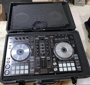 Pioneer DJ DDJ-SR2 2-Channel DJ Controller for Serato w/ Hard Case - Picture 1 of 18