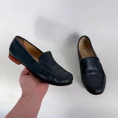 Zapatos informales Cole Haan mocasines para mujer 8 de cuero azul marino sin cordones punta redonda Foto 1 de 4