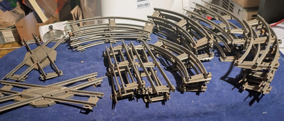 Vtg Bing O/027 Gauge 2-Rail Wind-up Train Track 2 Crossings 6 Straight 22 Curved - Image 1 of 4