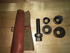 GREENLEE 1" & 1.5" KNOCKOUT PUNCH SET (500-4011 & KD1250)  - Picture 1 of 9