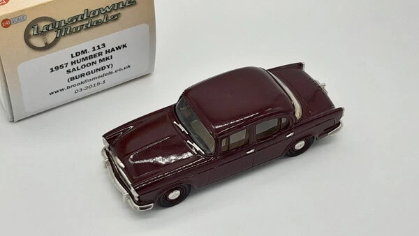 Lansdowne Models 1:43 LDM113 Humber Hawk Saloon MKI Burgundy 1957 NEW - Immagine 1 di 1