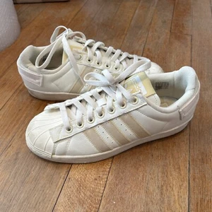 Adidas Parley x Superstar 'Off White' GX6970 Men's Shoes Size 8 - Picture 1 of 9