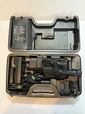 Canon E65A CANOVISION 8 Camcorder - 8mm Video Camcorder - FOR PARTS ONLY - Image 1 of 4