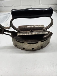 Antique Imperial General Specialty Co Sad Iron No 2 - Picture 1 of 6