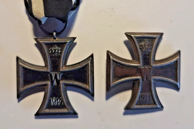 800er  Eisernes Kreuz 1.Klasse 1914, gewölbt / EK II , punziert - Bild 1 von 4