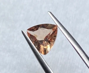 1,60 CTS, RARA LABRADORITA ANDESINA, CORTE BILLÓN, 8,5 X 4,8 MM, SI ES CALIDAD - Imagen 1 de 8