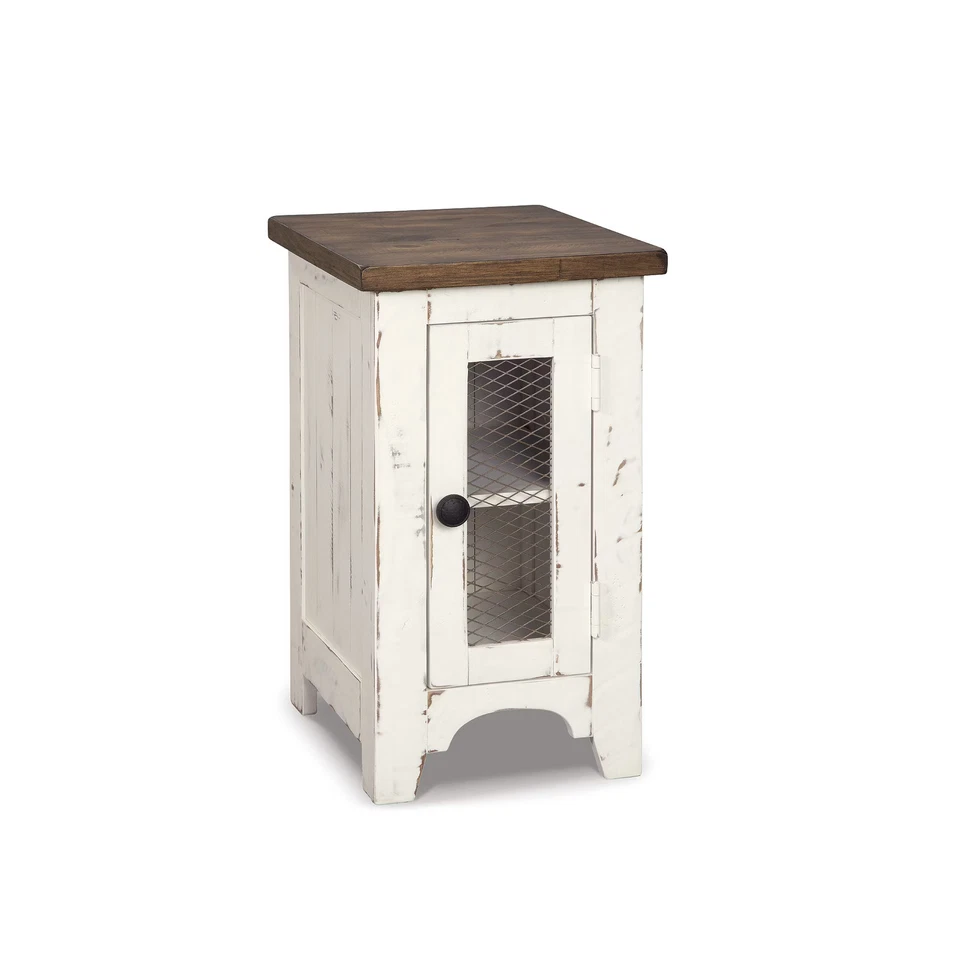 Signature Design by Ashley - Wystfield Farmhouse Chairside End Table White/brown