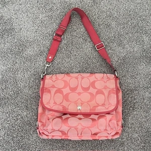 Coach Daisy Signature Messenger Bag Peachy Pink G1193-F166557 - Picture 1 of 20