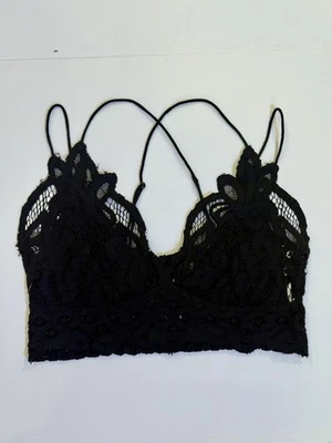Бюстгальтер женский Free People One Adella средний черный кружевной укороченный топ с ремешками бюстгальтер - Изображение 1 из 4