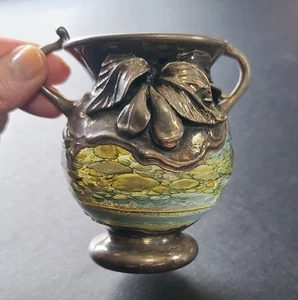 Jarrón antiguo Art Nouveau con revestimiento de plata de ley con remolino de vidrio diseño floral - Imagen 1 de 24