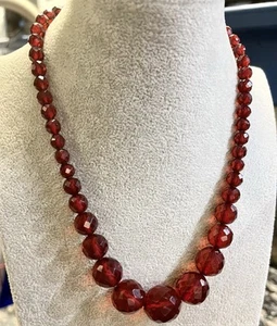 VTG CHERRY RED AMBER BAKELITE FACETED GRADUATED BEAD 18” NECKLACE 32+g—778 - Picture 1 of 8